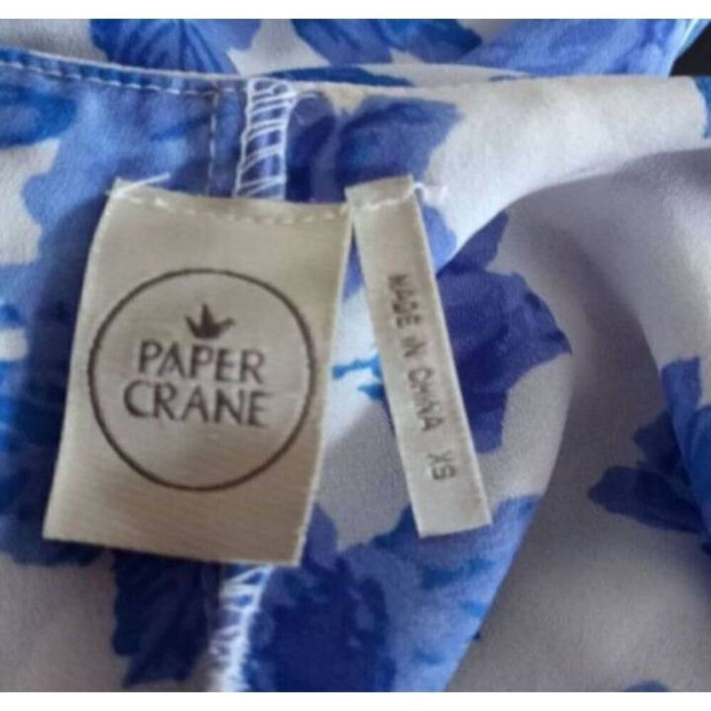 PAPER CRANE WHITE & BLUE FLORAL CAMI SZ.XS EUC. - Picture 5 of 6